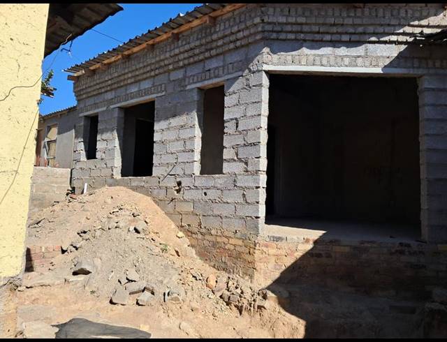 2 BEDROOM HOUSE FOR SALE IN OLIEVENHOUTBOSCH